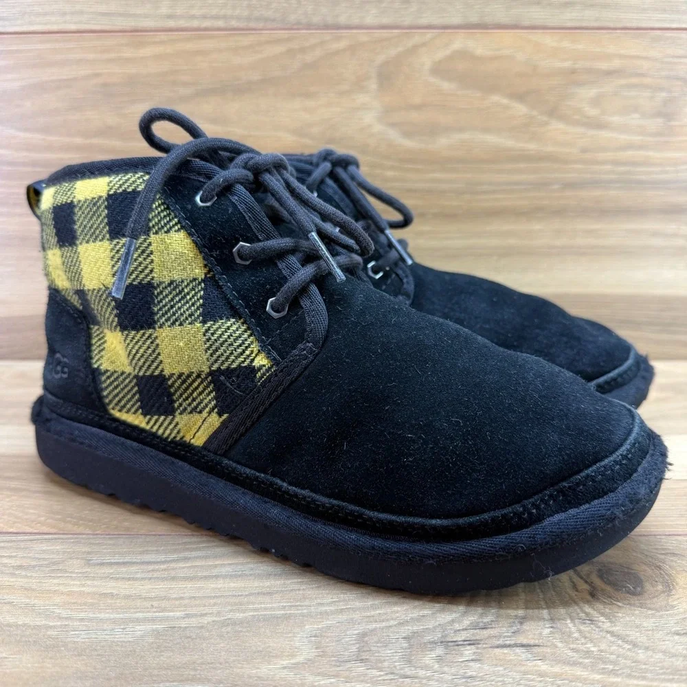 UGG Neumel Chukka Boot Youth Kids Size 5 Black Yellow Gingham Sherpa Fur Lined
